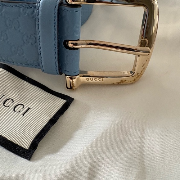 Gucci Light Blue Embossed Belt with Gold Buckle - Picture 2 of 3